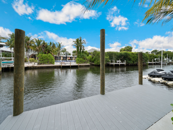 Exquisite 4 Bedroom Vacation Rental with Great Amenities